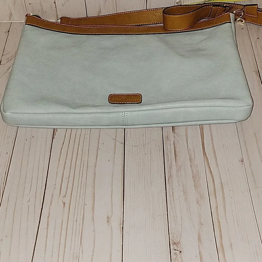 Simply Noelle laptop back